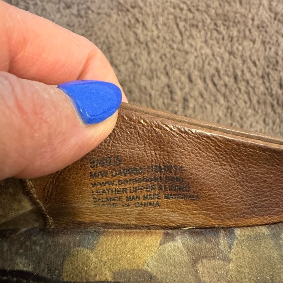 BORN LOLA FLATS BROWN LEATHER LOAFERS SLIP ON Studded SHOES 9 - Picture 10 of 12